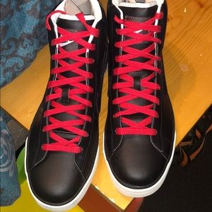 Nike men’s size 10.5